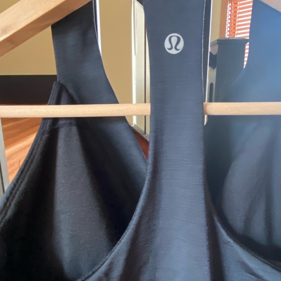 Halter workout Top - Picture 2 of 5